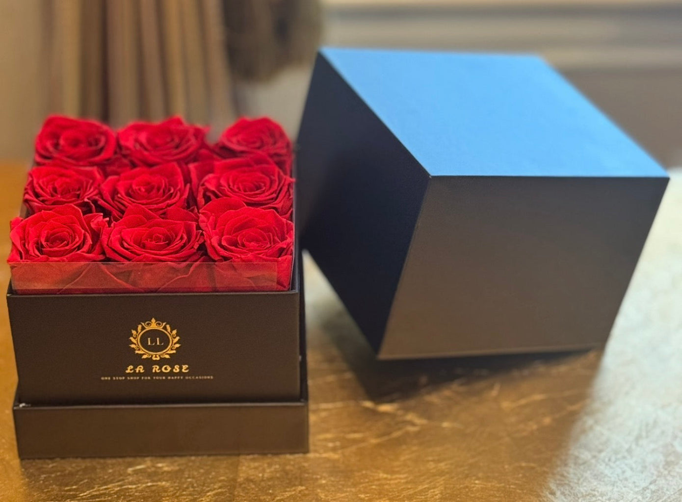 LaRose Forever Roses - 9 Roses Square Shape